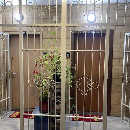 Warm Apartment In The Center Of Tirana City Luaran gambar