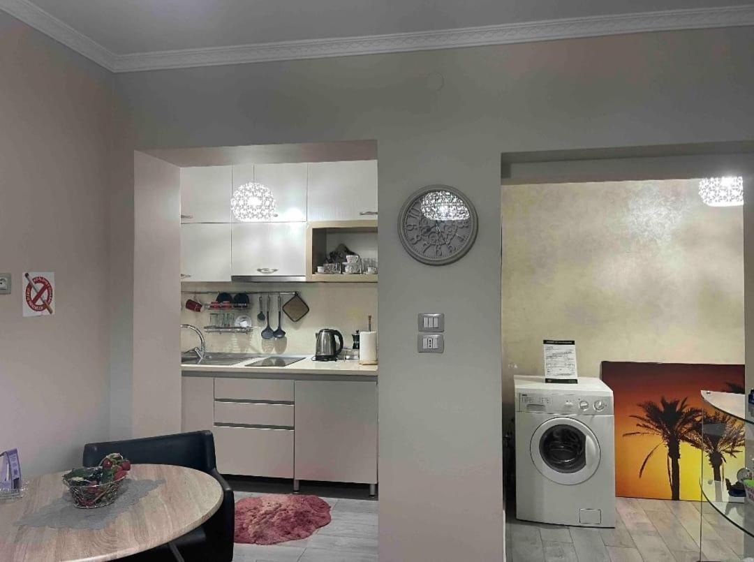 Warm Apartment In The Center Of Tirana City Luaran gambar